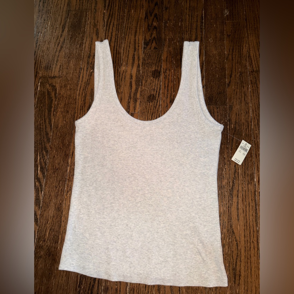 NWT American Eagle Outfitters Light Gray Tank Top